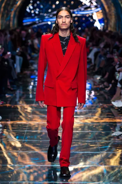 Look 13